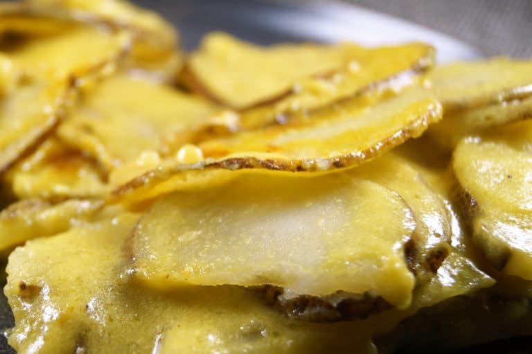 Vegan Cheesy Potatoes