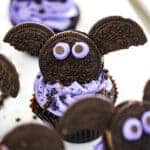 vegan oreo bat chocolate cupcakes