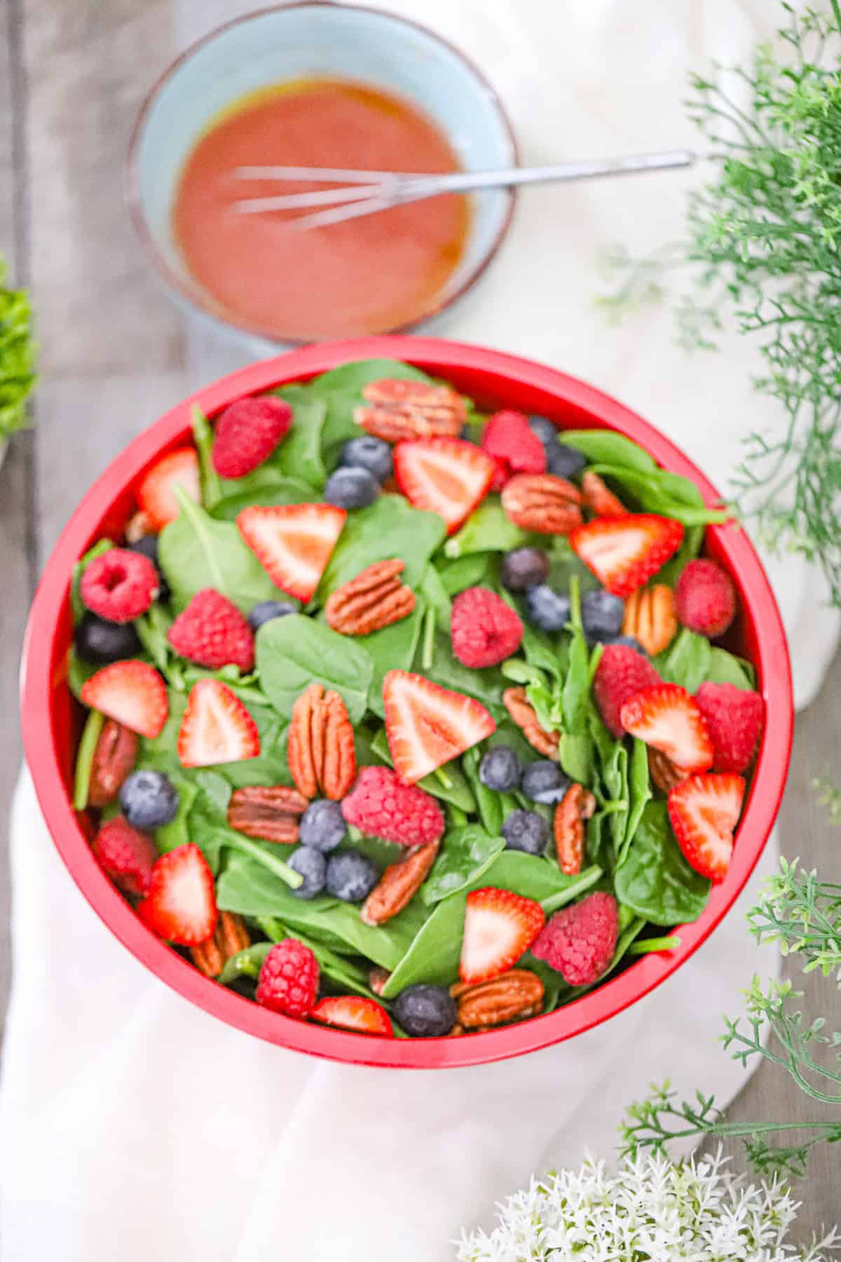 vegan Berry Spinach Salad with Strawberry Salad Dressing recipe
