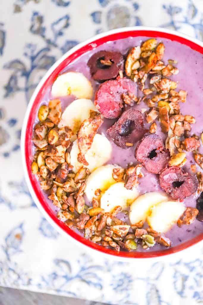 Superfood Cherry Smoothie Bowl