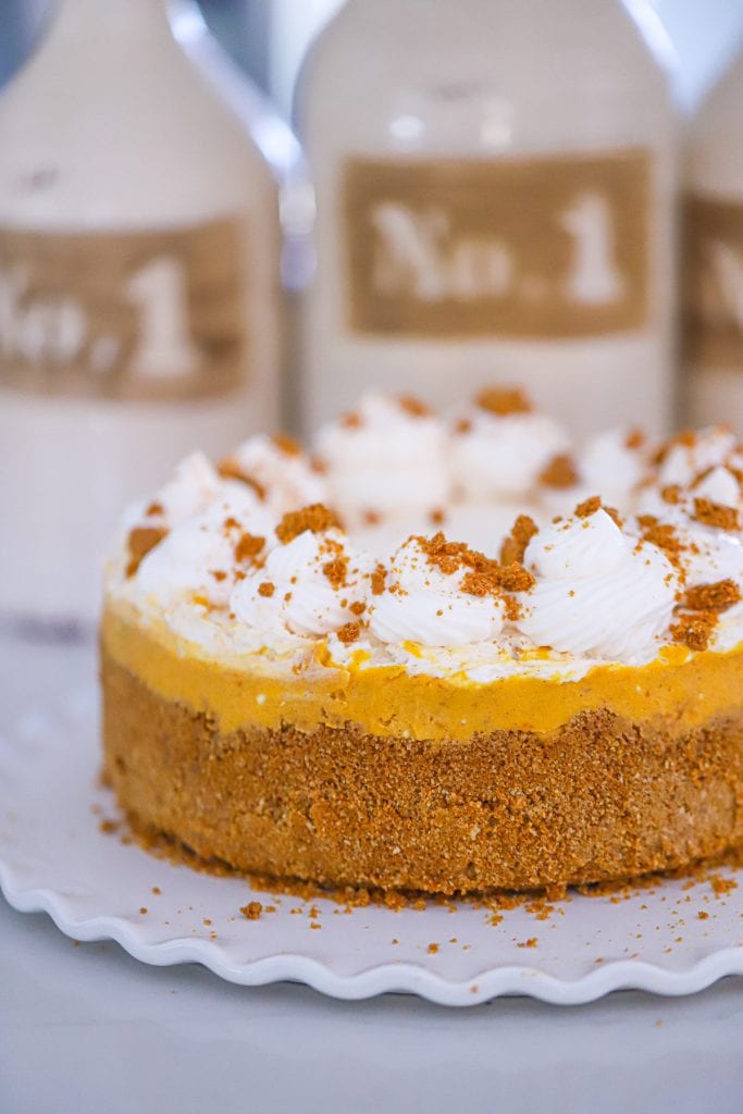 vegan pumpkin biscoff cheesecake