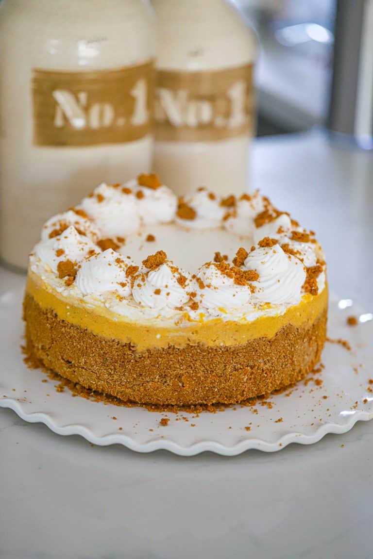 vegan pumpkin biscoff cheesecake