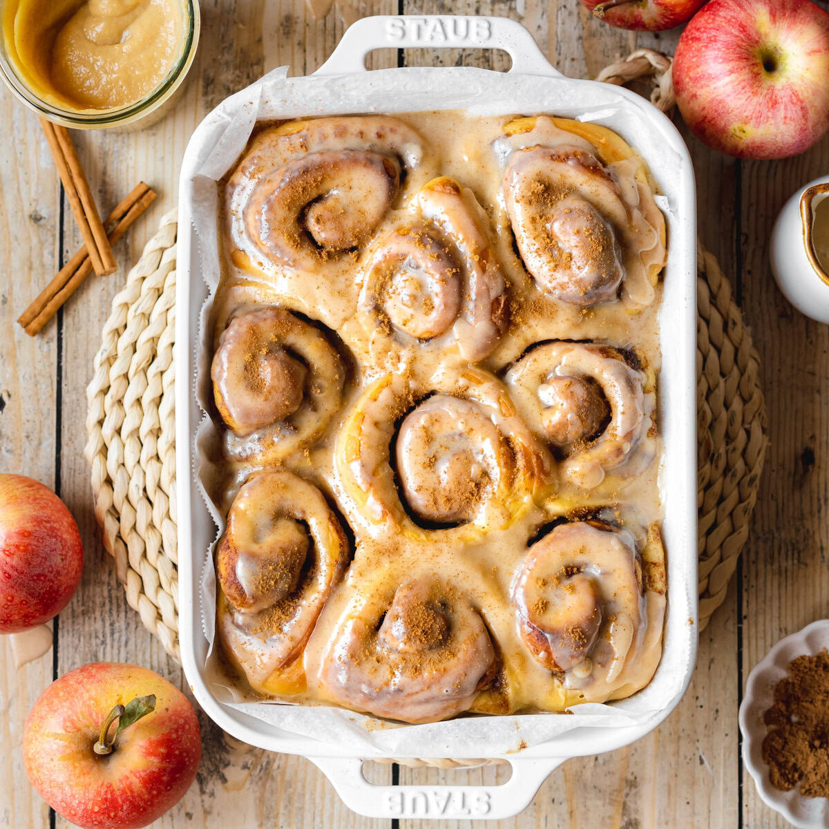 apple cinnamon sweets