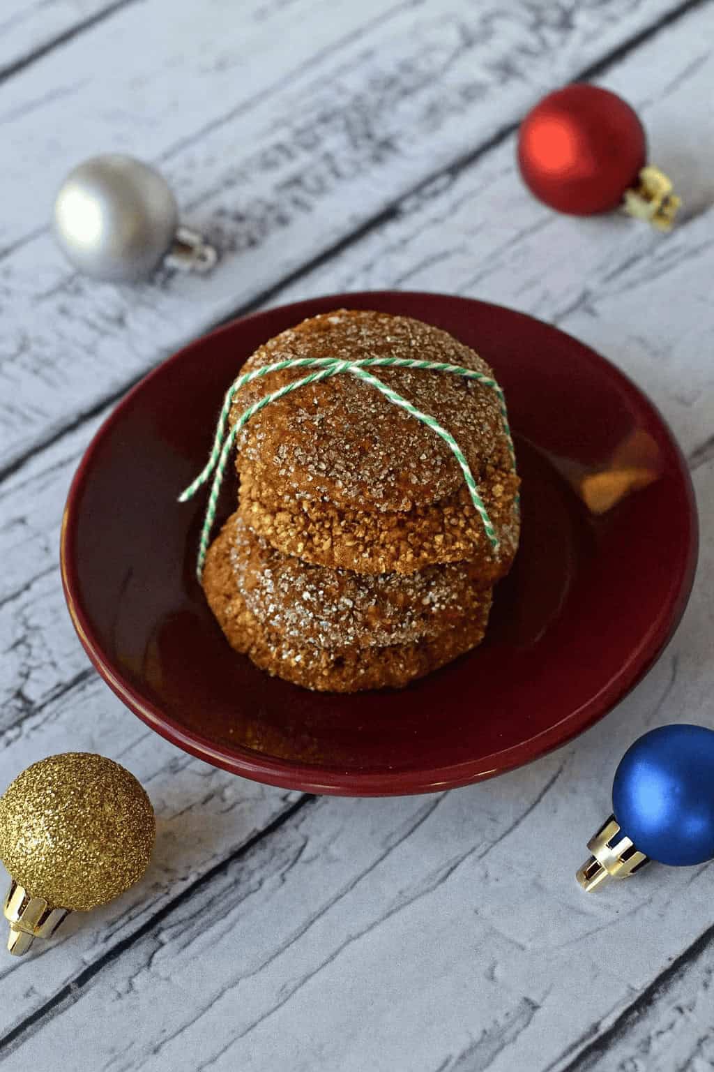 35 Irresistibly Delicious Vegan Cookies Perfect for the Holiday Season Christmas exchange & Thanksgiving